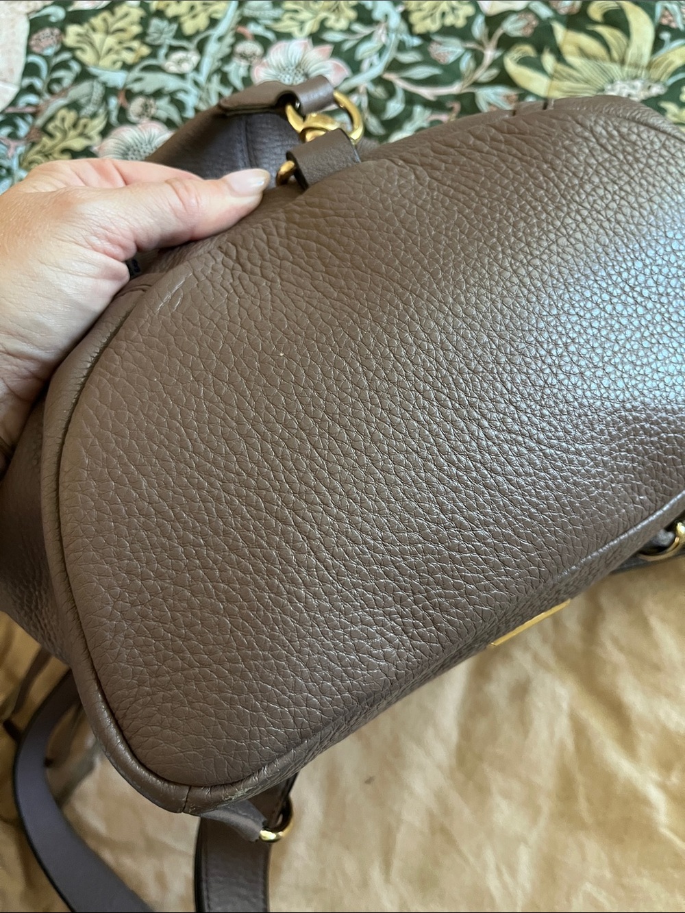 Rebecca Minkoff pebble leather backpack with gold hardware - Picture 8 of 9